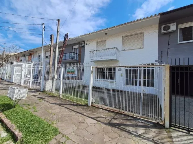 Sobrado para Alugar no Jardim Lindóia com 250 m² e 3 dormitórios/quartos disponíveis