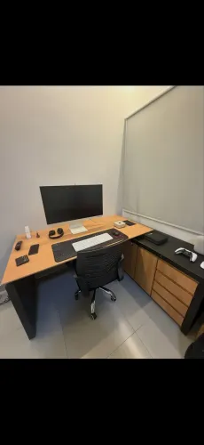 Escritorio de madeira