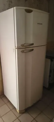 Geladeira usada bom estado 