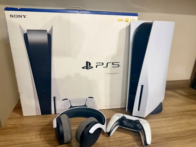 PlayStation 5 com Leitor de Disco + Controle + Headset Pulse 3D + Caixa