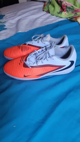 Chuteira futsal nike phantom 6 low club