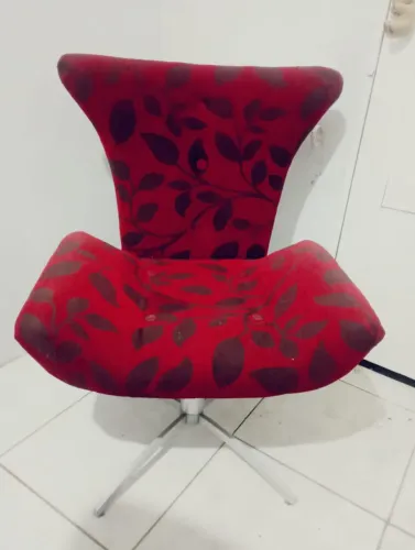 DUAS POLTRONAS GIRATÓRIA ELEGANCE