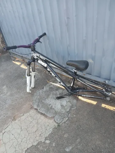 Vendo bike aro 26 Peças tops