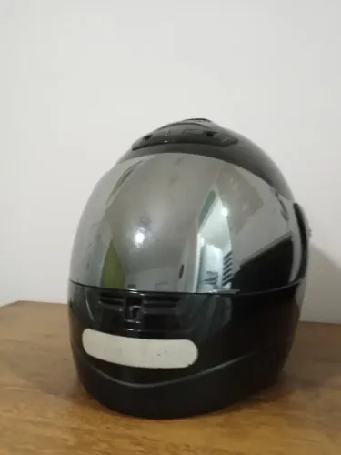 Capacete marca Zeus modelo 508 escamoteável com viseira cristal (Brinde viseira espelhada)