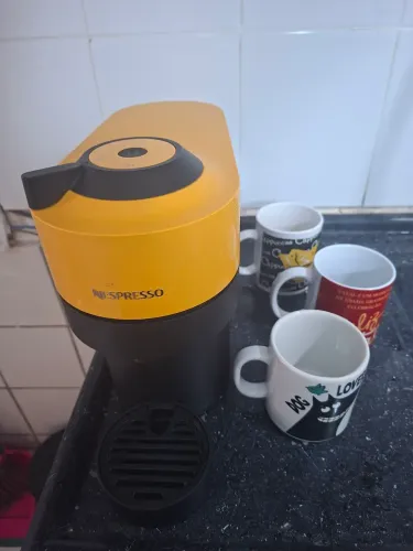 Hummm cheirinho de cafe quentinho Cafeteira nespresso vertuo pop