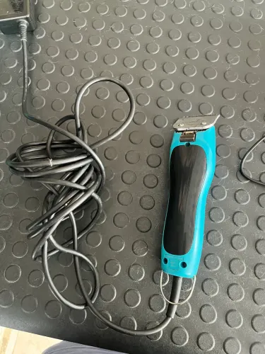 Máquina de tosa wahl km10