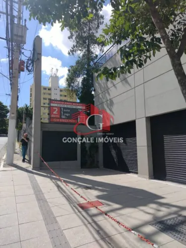 Espaço Comercial de 400 m² em Vila Dom Pedro II - Oportunidade Imperdível para Aluguel!