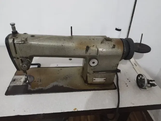 Máquina Industrial Reta