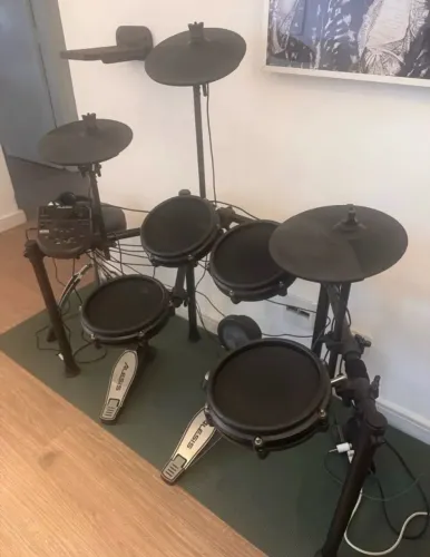 Bateria Alesis Nitro Mash