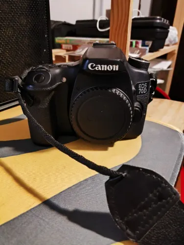 70D CANON