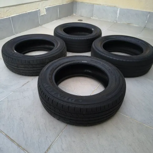 4 pneus Dunlop 185/65/15 usados
