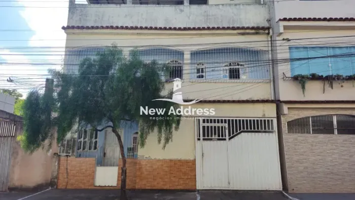 Casa com Duas Residências Independentes à Venda em Nova América - Vila Velha