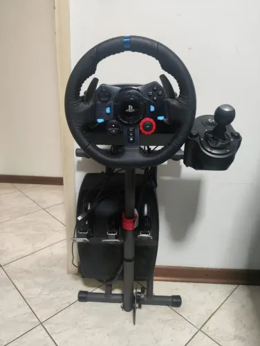 Volante e Pedais Logitech G29 Driving Force com Force Feedback para PS5, PS4, PS3 e PC