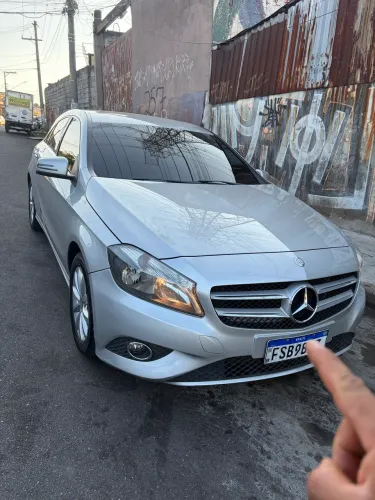 Mercedes-Benz Classe A 200 1.6 TB 16V Urban 156cv Aut. 2014