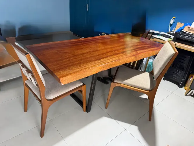 Venda sala de jantar, armário e geladeira