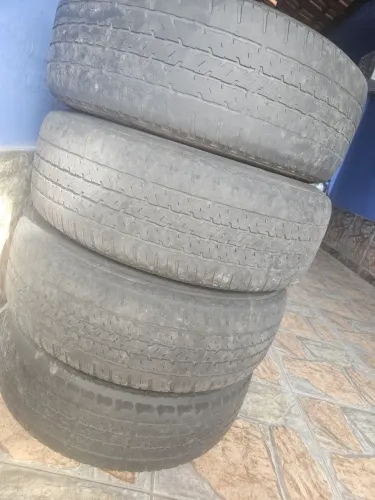 Rodas montadas de Fiat Toro aro 16