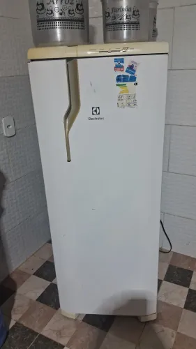 Geladeira valor 350