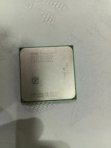 CPu processador Processador Amd Sempron Sda3400iaa3cw - Am2 (Usado)