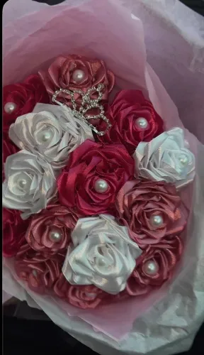 Rosas de cetim 
