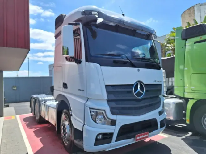 Mercedes Benz Actros 2548 6x2 23/24 Selectrucks.