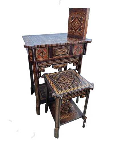 Mesa em Marchetaria Marroquina
