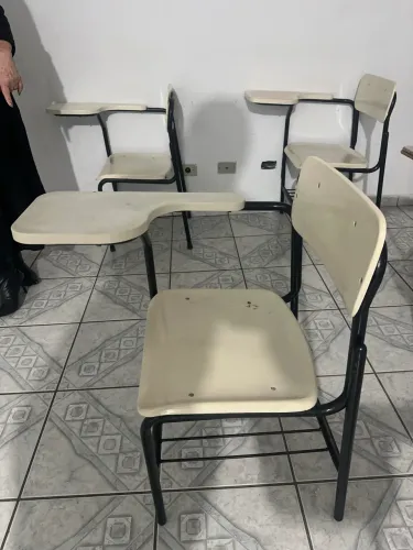 Cadeiras escolares
