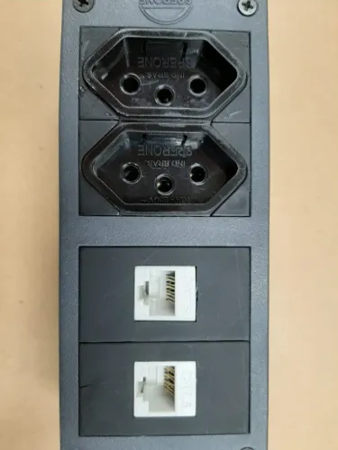 KIT 10 unidades - Régua Tomada Elétrica + 02 Rj45