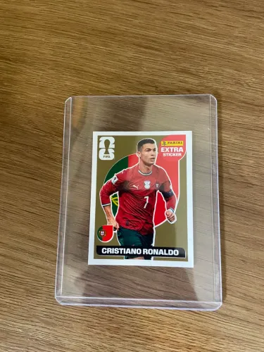 FIGURINHA EXTRA LEGEND OURO - CRISTIANO RONALDO