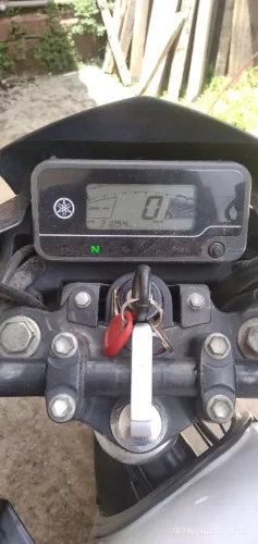 Moto Yamaha YBR factor