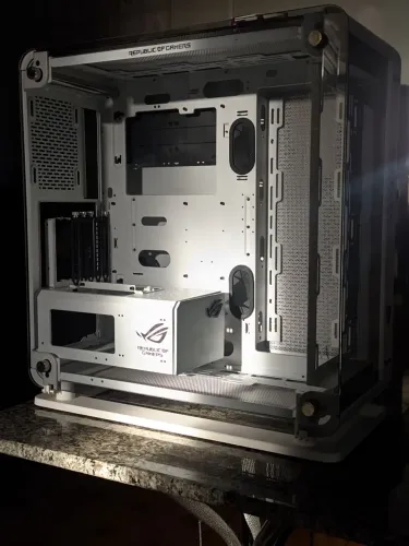 Thermaltake Core P6