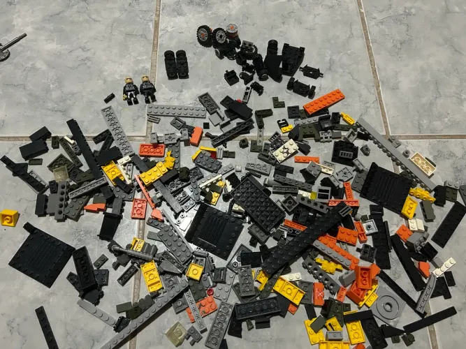 300 peças de lego variados