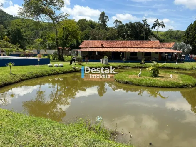 CHÁCARA EM RIO CLARO DE ALTO PADRÃO COM 5 QUARTOS SENDO 2 SUÍTES, ÁREA GOURMET, PISCINA, S