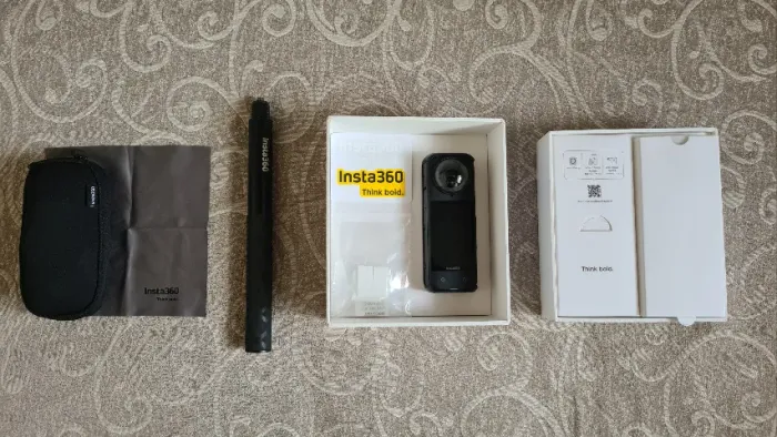 Insta360 X4 + Bastão Invisível Original + Estojo + Protetor de lente | Estado de Nova