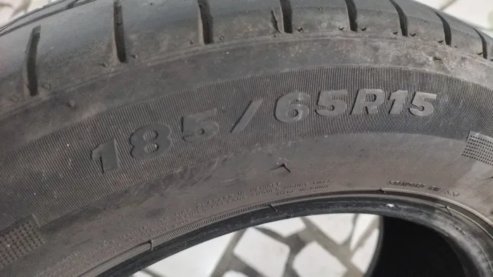 04 pneus 185/65/15