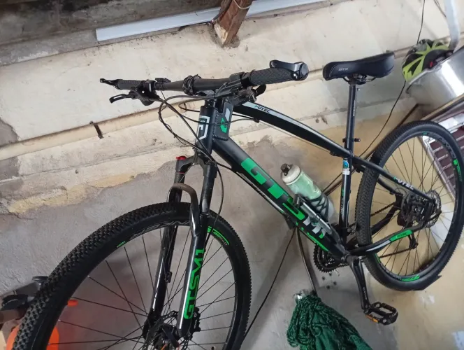 Vende bike GTS 2000 reais