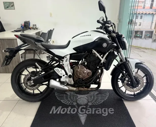 Yamaha MT-07 - 2016