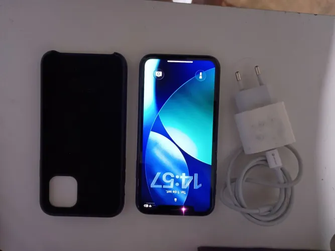 iPhone 11 64GB Black - Estado de Novo