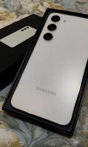 Samsung Galaxy S23 plus