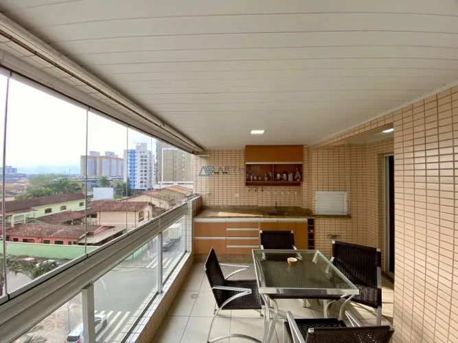 Apartamento à venda no Forte em Praia Grande com 3 dormitórios, 2 suítes, 103 m²