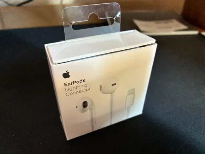 Fone De Ouvido Apple Earpods Lightning Branco Mmtn2am