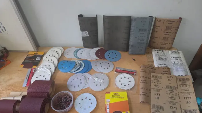 Lote de Lixas, Discos 125mm, Folhas Norton Bosch e Acessórios