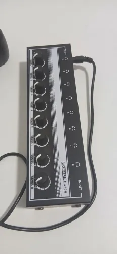 amplificador de fones de ouvido com 8 canais
