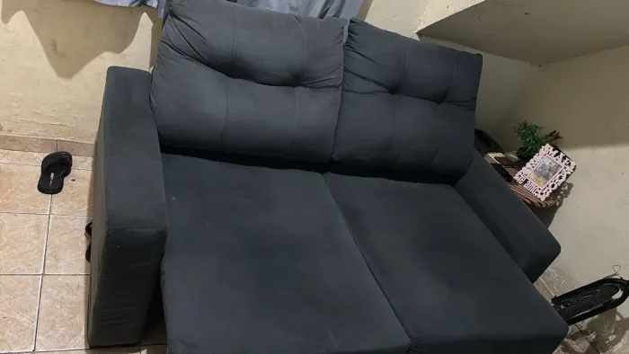 Vendo um sofa