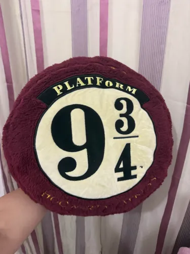 Almofada Harry Potter Plataforma 9¾ Original Decorativa
