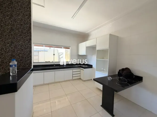 Casa para aluguel, 3 quartos, 1 suíte, 3 vagas, ALTO UMUARAMA - Uberlândia/MG