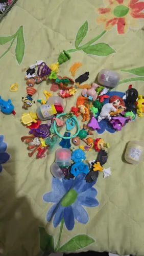 Brinquedos kinder ovo anos 2000