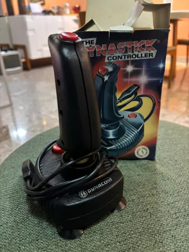 Dynacom Dynastick Controle para Atari 2600 (Pouco Usado)