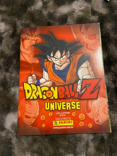 Álbum de figurinhas Dragon Ball Z Panini incompleto