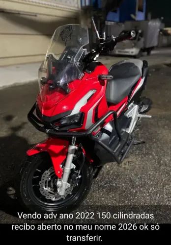 Vendo Honda adv 150 cilindradas