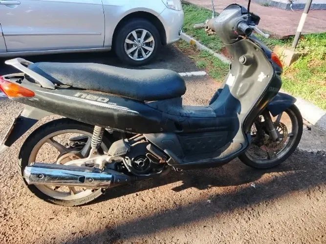 Neo no precinho
